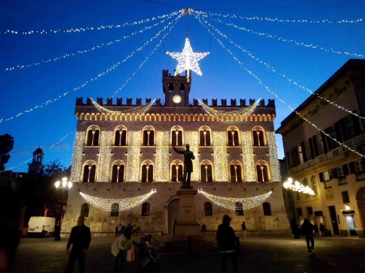 Holiday At Chiavari Exterior foto